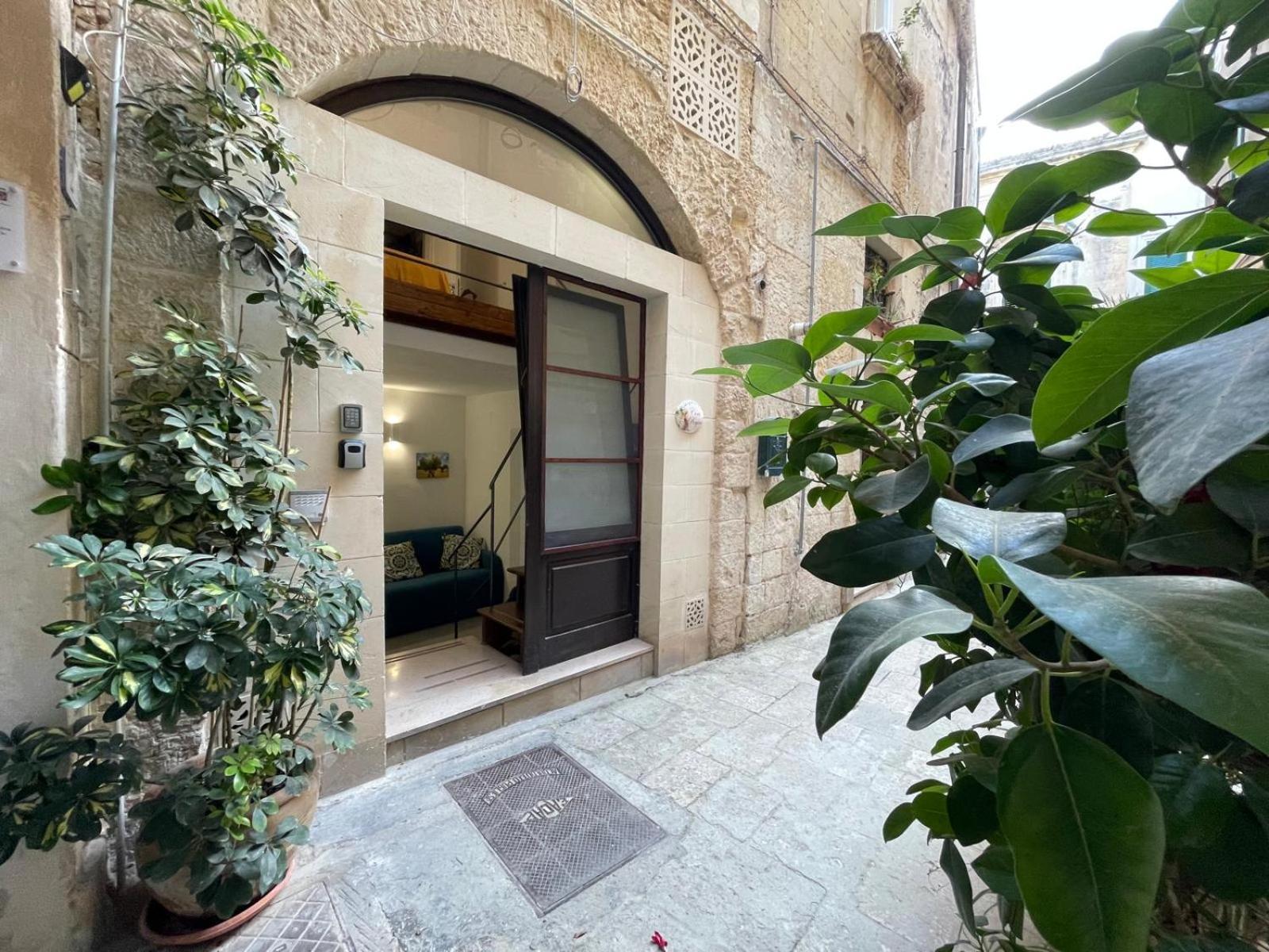 Goodstay Corte Regina Suite Lecce Ngoại thất bức ảnh